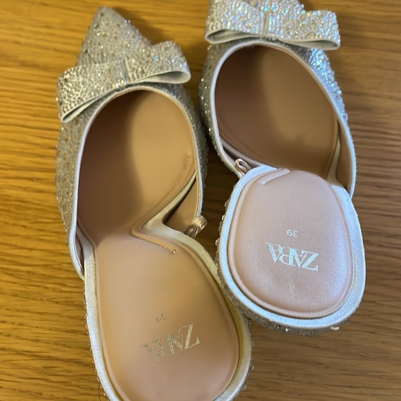 NWOT Sequin Glitter Bow Heeled Mules | Silver Mules | Glitter Mules - Picture 6 of 10